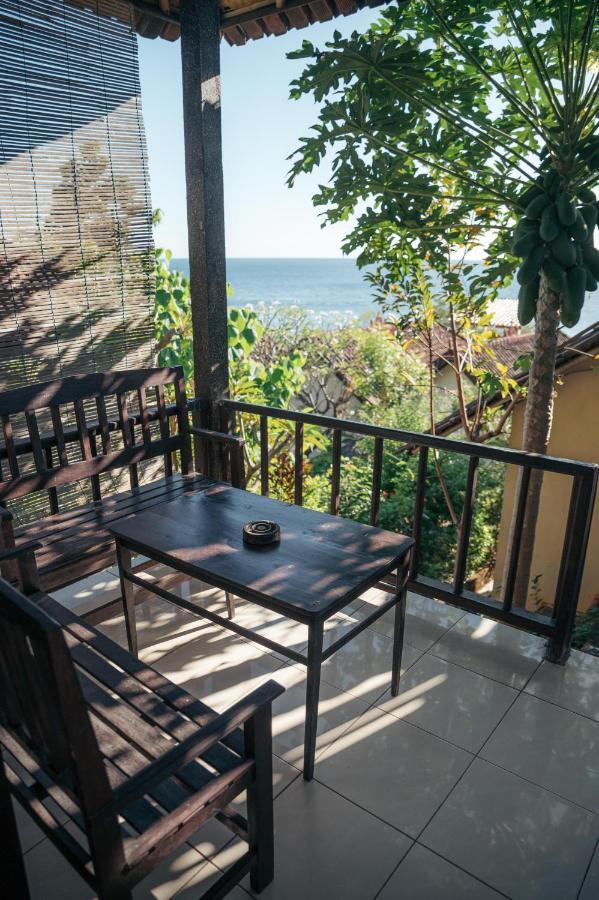 Bukit Indah Homestay Amed Exteriör bild