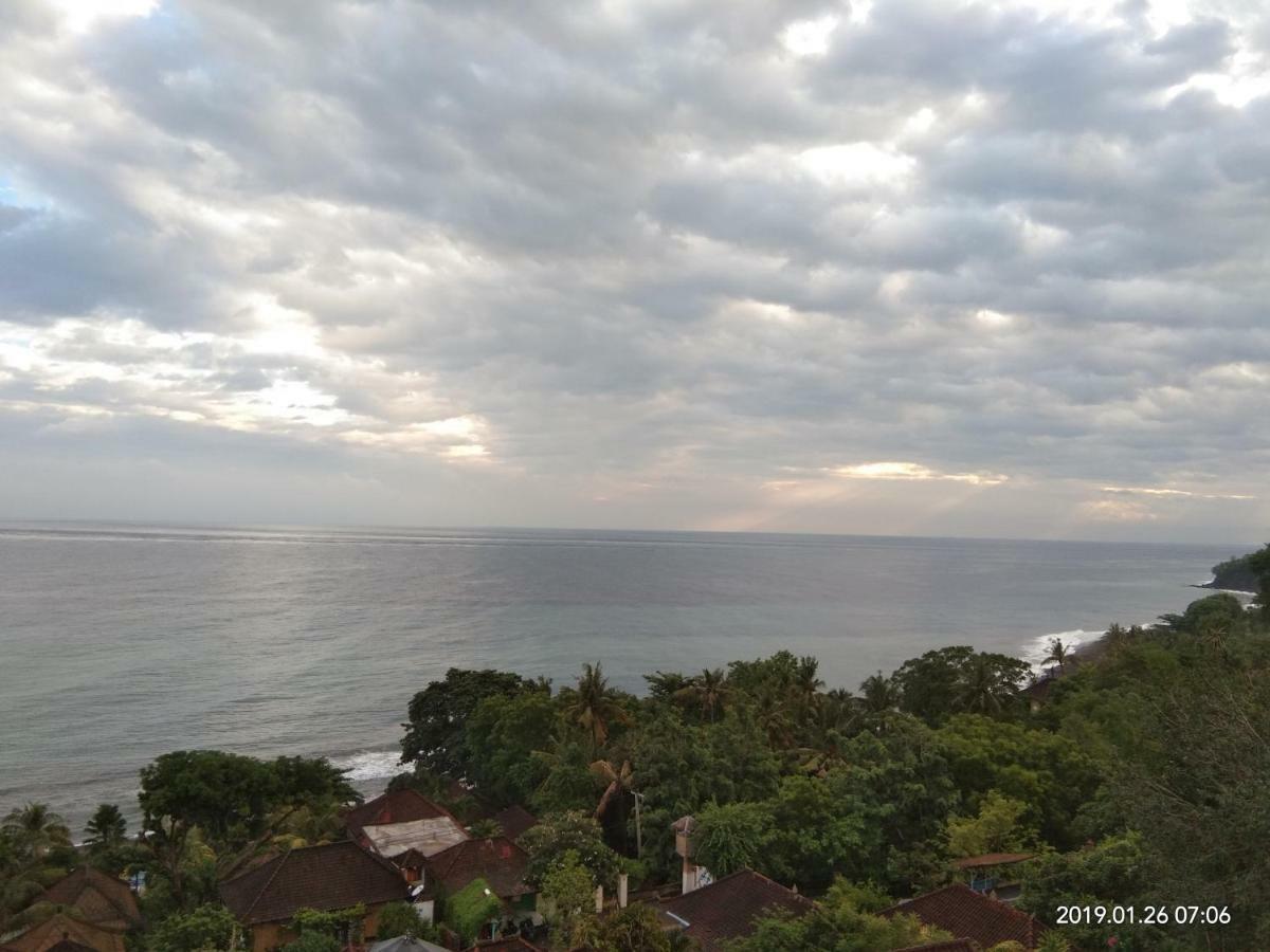 Bukit Indah Homestay Amed Exteriör bild